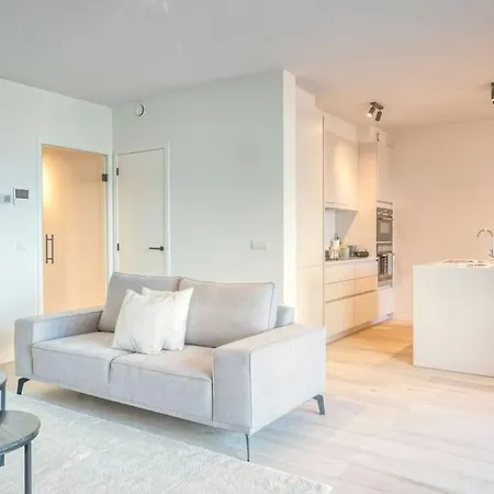 Apartamento Sunny Seaview Sanctuary In W Parking