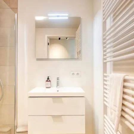 Sunny Seaview Sanctuary In W Parking Appartamento