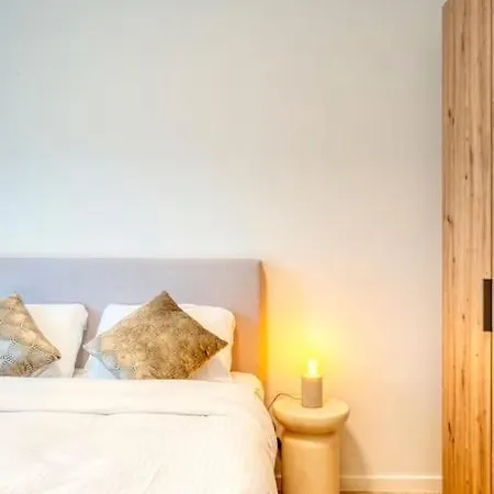 Sunny Seaview Sanctuary In W Parking *